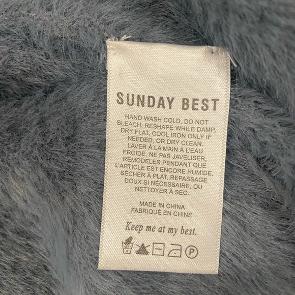 ARITZIA - Sunday best- button up cardigan. extremely comfy and cosy - Picture 3 of 6